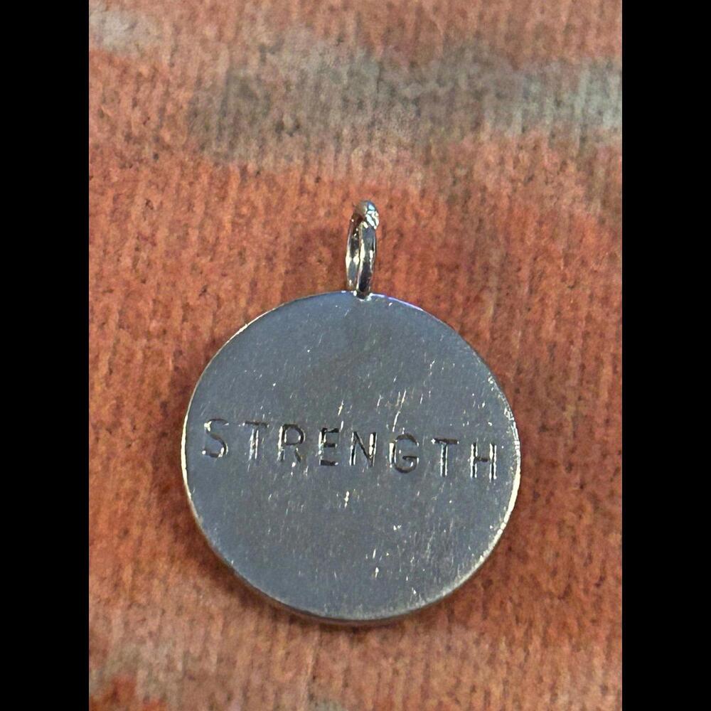 Strength 925 sterling silver pendant - Picture 2 of 2